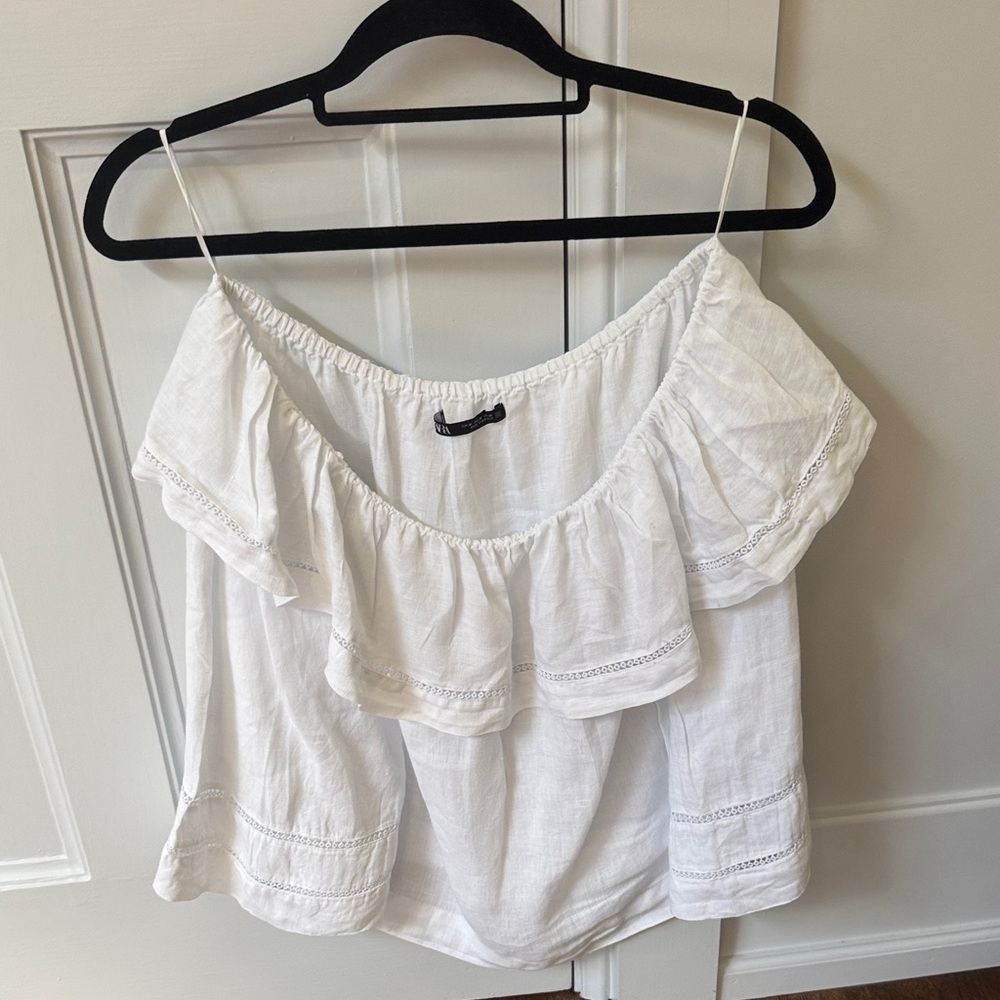 ZARA - size medium - Elegant White Off-Shoulder Women's Top Linen - LONG SLEEVE